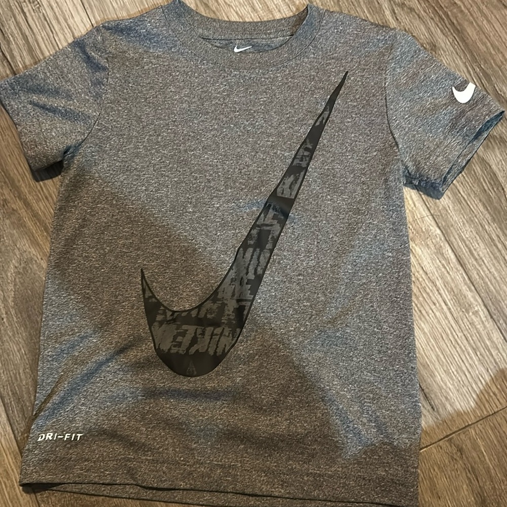 Boys Nike Tee